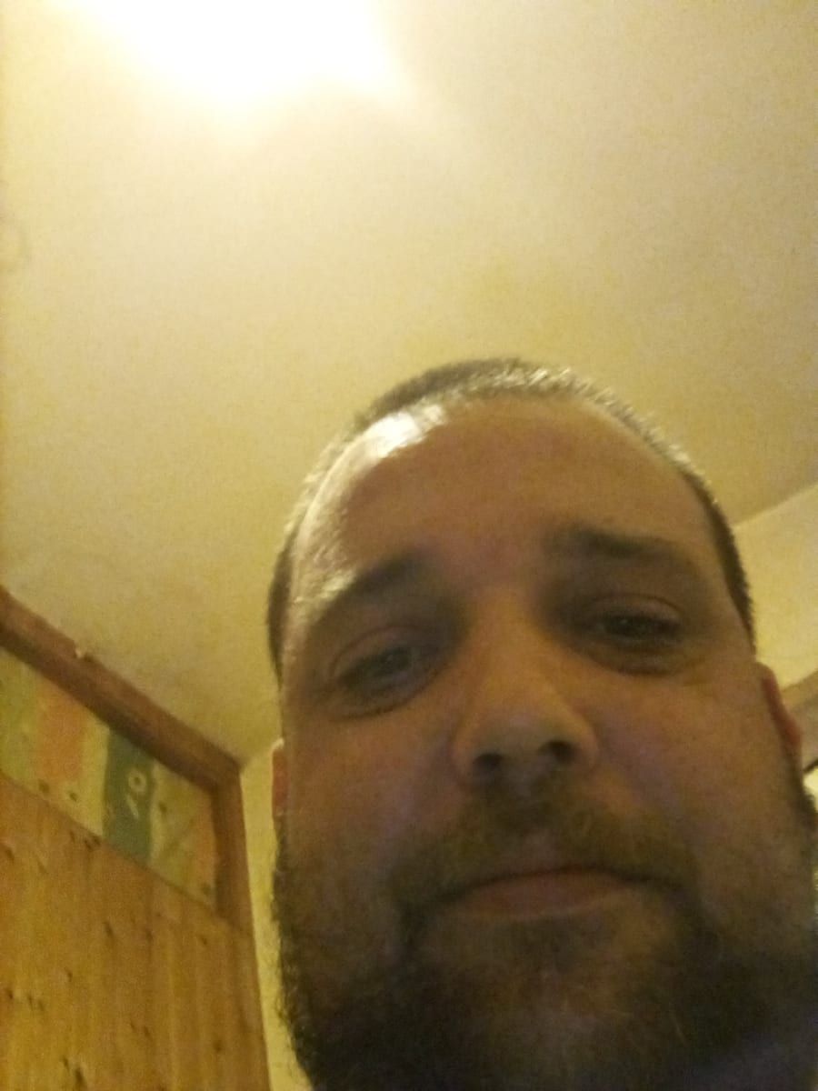 Profil von Edric, 41 Jahre, Gay in Eich (Rheinland-Pfalz)