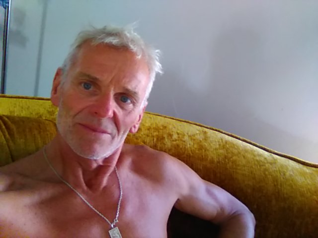 Profil von Darell, 23 Jahre, Gay in Derschen (Rheinland-Pfalz)