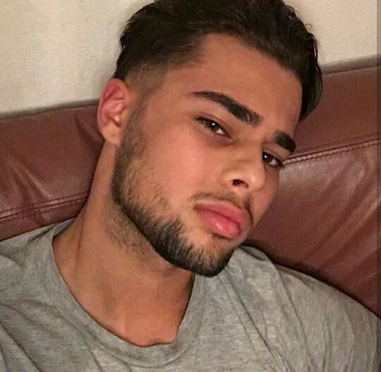 Profil von Aziz, 22 Jahre, Gay in Daaden (Rheinland-Pfalz)
