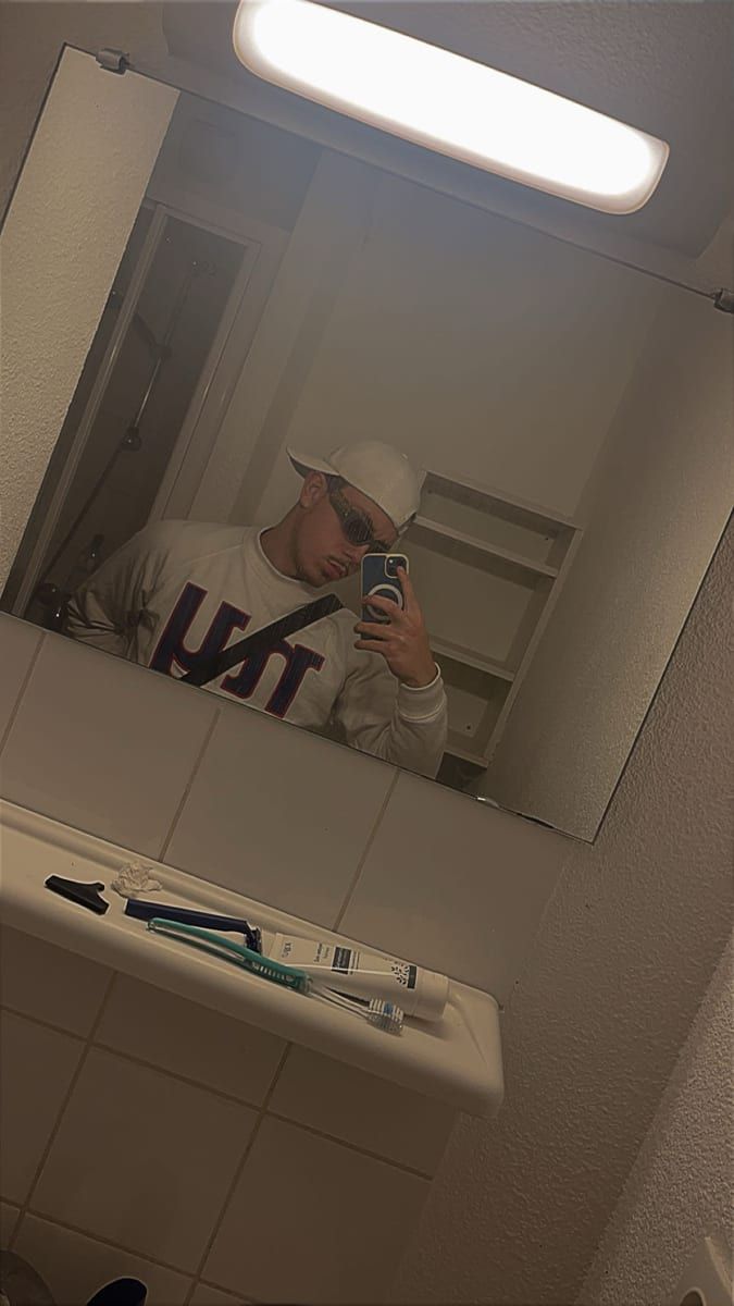Profil von Lunis, 28 Jahre, Gay in Eulenberg (Rheinland-Pfalz)