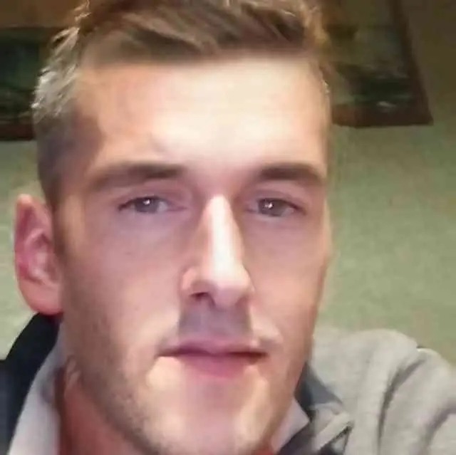 Profil von Lyrone, 45 Jahre, Gay in Bann (Rheinland-Pfalz)