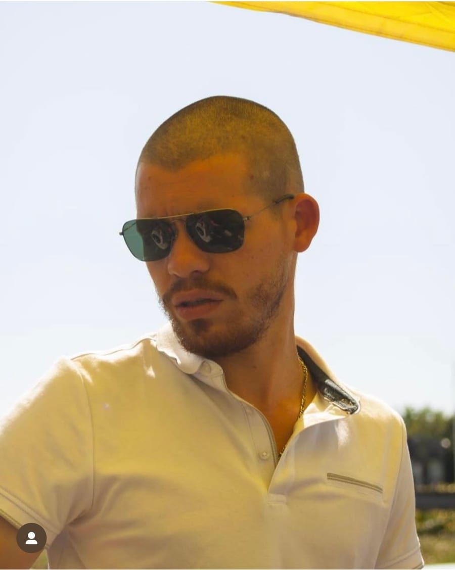 Ettore - Gay in Udler Profil von Ettore, 32 Jahre, Gay in Udler (Rheinland-Pfalz)