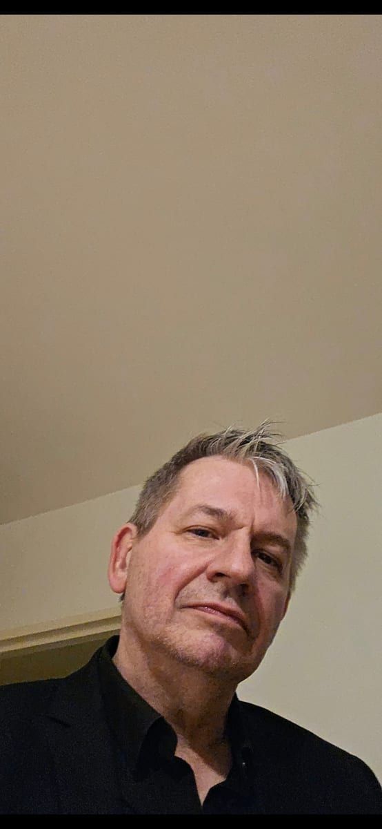 Hermes - Gay in Udler Profil von Hermes, 39 Jahre, Gay in Udler (Rheinland-Pfalz)