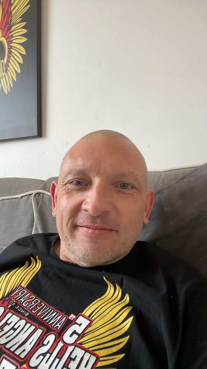 Ty - Gay in Neustadt/ Westerwald Profil von Ty, 41 Jahre, Gay in Neustadt/ Westerwald (Rheinland-Pfalz)