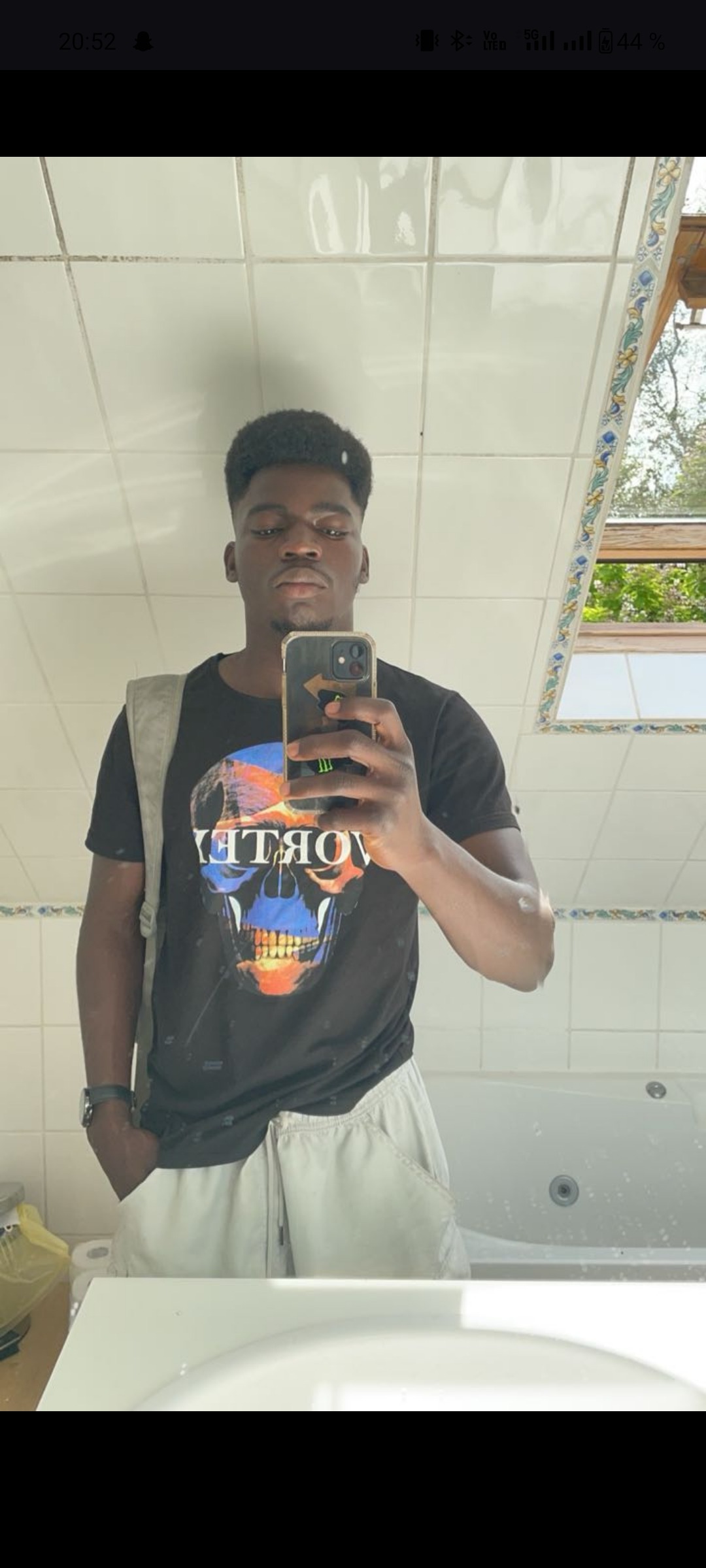 Profil von Idrissa, 24 Jahre, Gay in Badenheim (Rheinland-Pfalz)