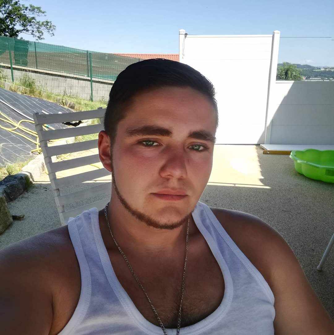 Profil von Batistin, 44 Jahre, Gay in Schmalenberg (Rheinland-Pfalz)