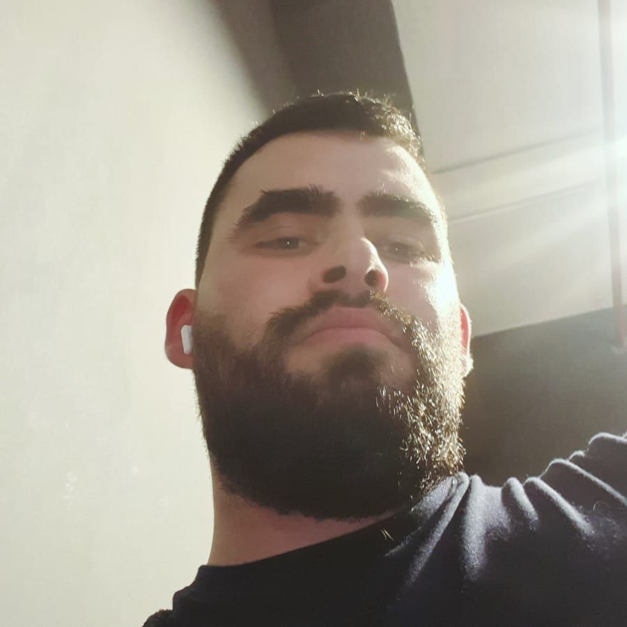 Profil von Menachem, 35 Jahre, Gay in Dünfus (Rheinland-Pfalz)