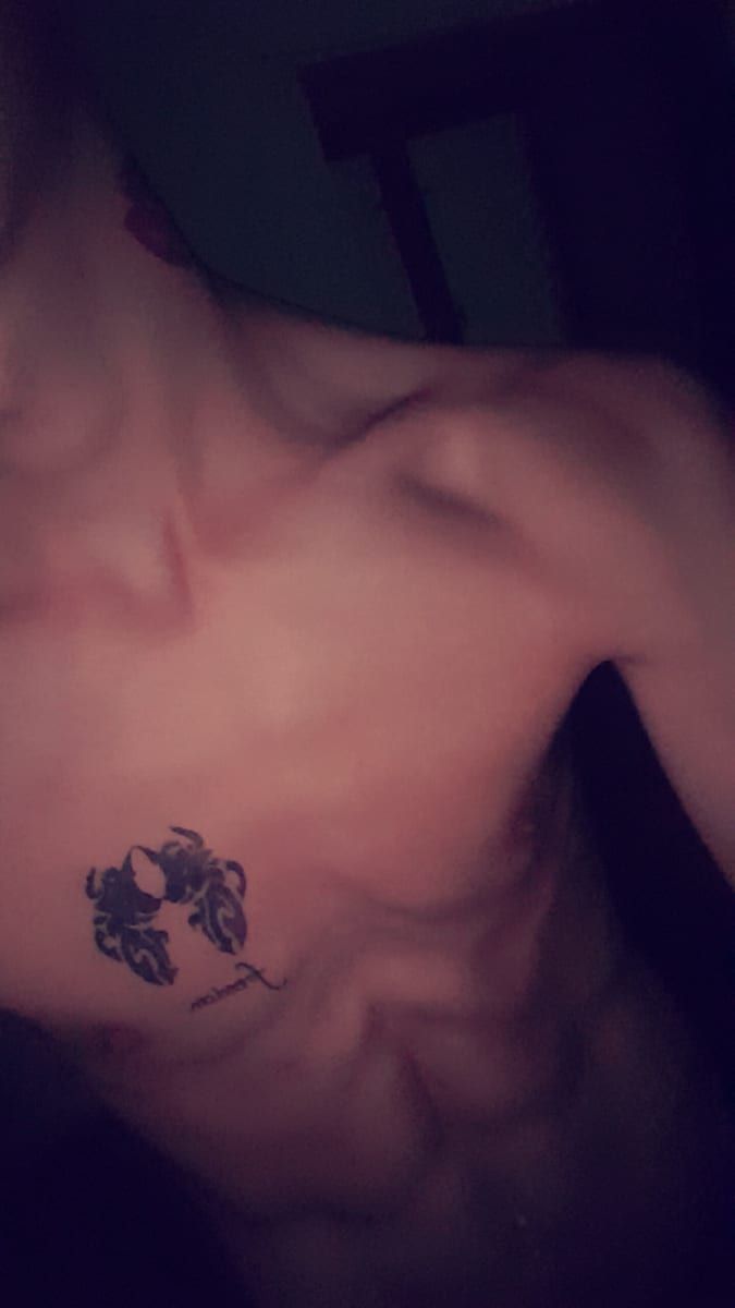 Profil von Eloim, 25 Jahre, Gay in Esch (Rheinland-Pfalz)