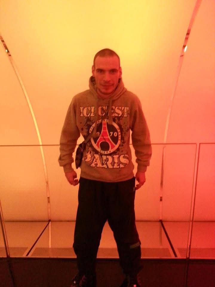 Profil von Gloire, 44 Jahre, Gay in Hetzerath (Rheinland-Pfalz)