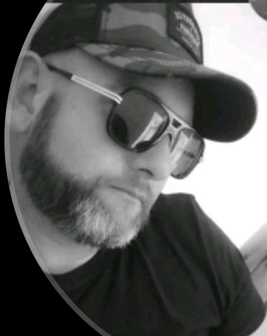 Profil von Valdemar, 44 Jahre, Gay in Karbach (Rheinland-Pfalz)