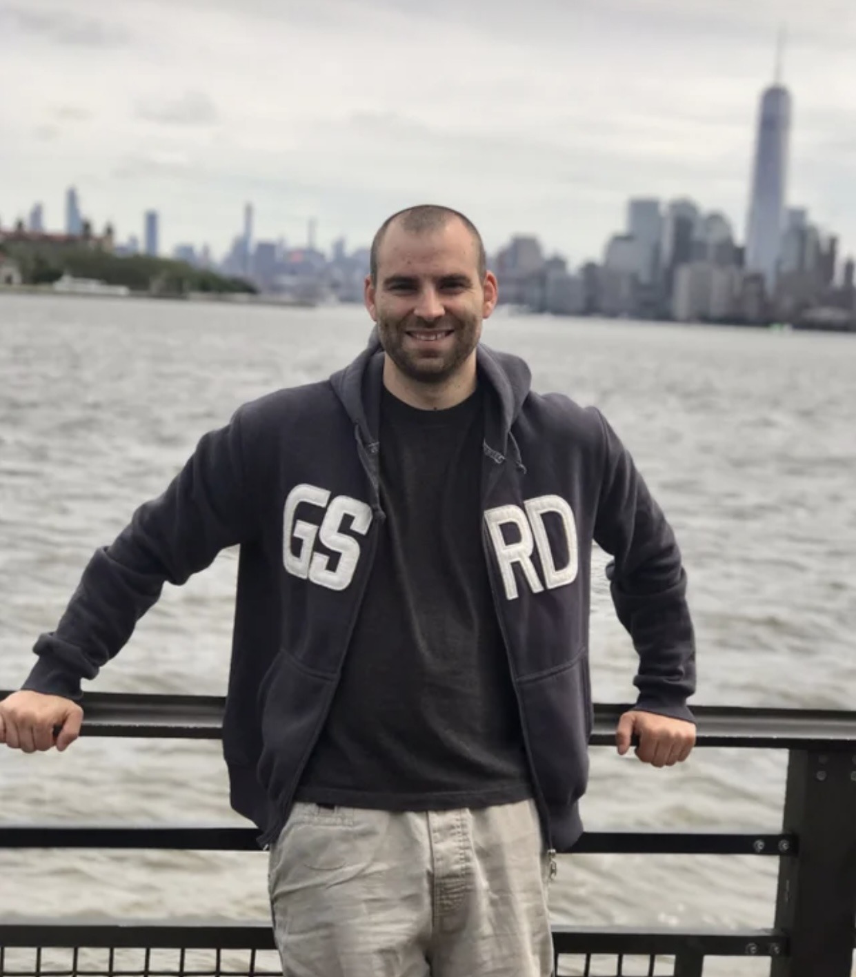 Profil von Howel, 32 Jahre, Gay in Steineroth (Rheinland-Pfalz)