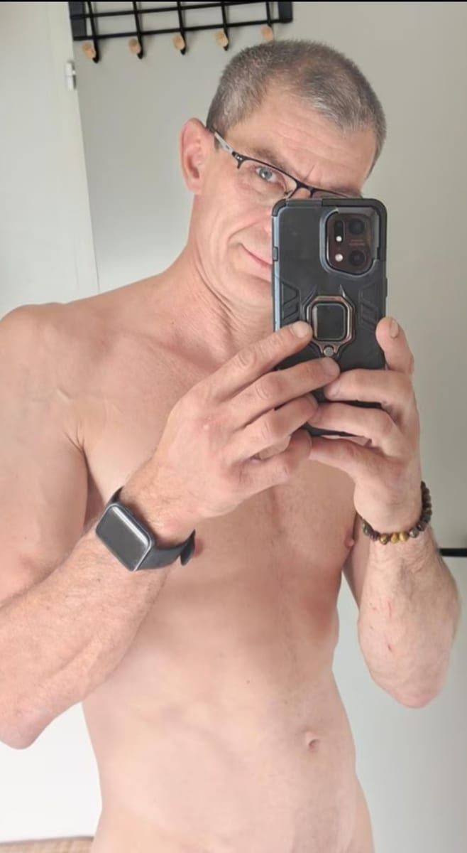 Profil von Erminio, 42 Jahre, Gay in Datzeroth (Rheinland-Pfalz)